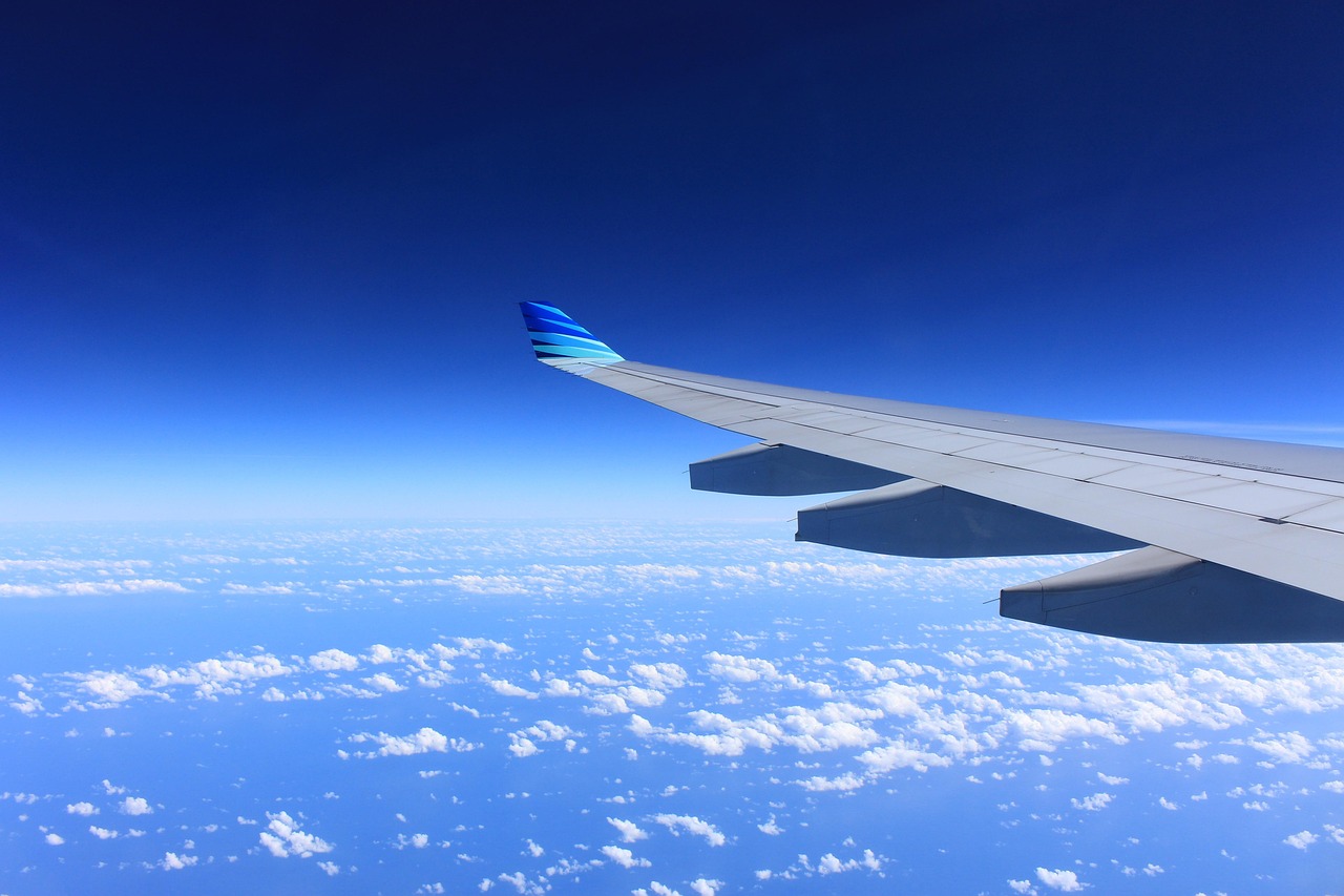 airplane-221526_1280.jpg